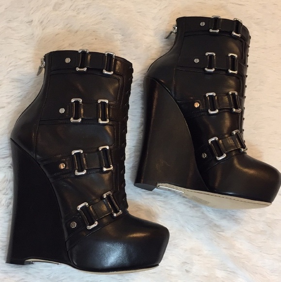 Alejandro Ingelmo Shoes - Alejandro Ingelmo Black lace up zippered Platforms